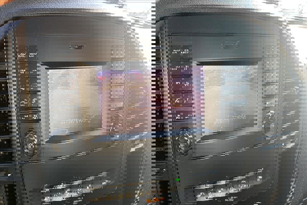 Used 2019 Mercedes-Benz Metris Passenger image 21