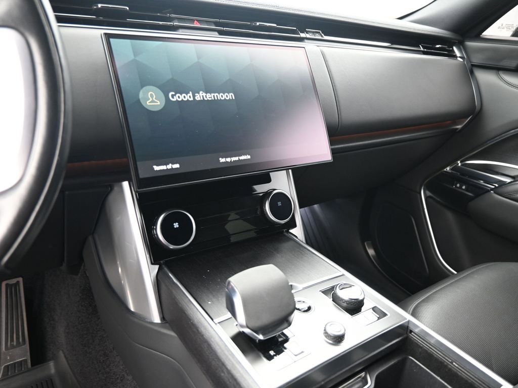 Used 2023 Land Rover Range Rover SE image 23