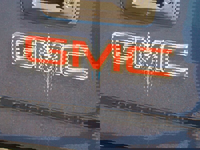 Used 2016 GMC Sierra 1500 SLT w/ All-Terrain Package image 40