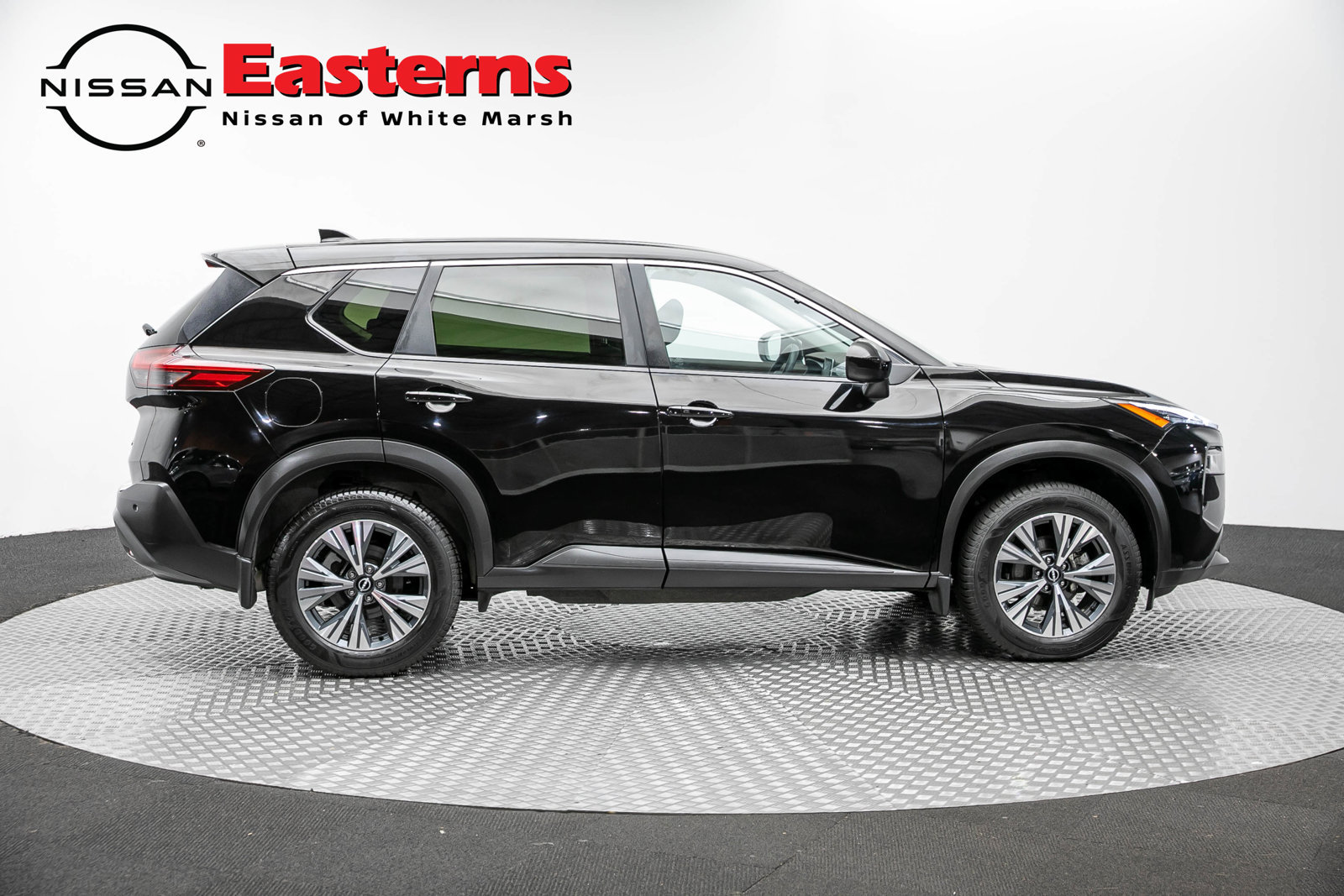 Used 2023 Nissan Rogue SV AWD/4WD image 4