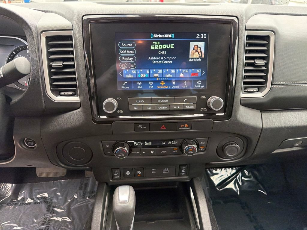 Used 2024 Nissan Frontier SV w/ SV Convenience Package image 25