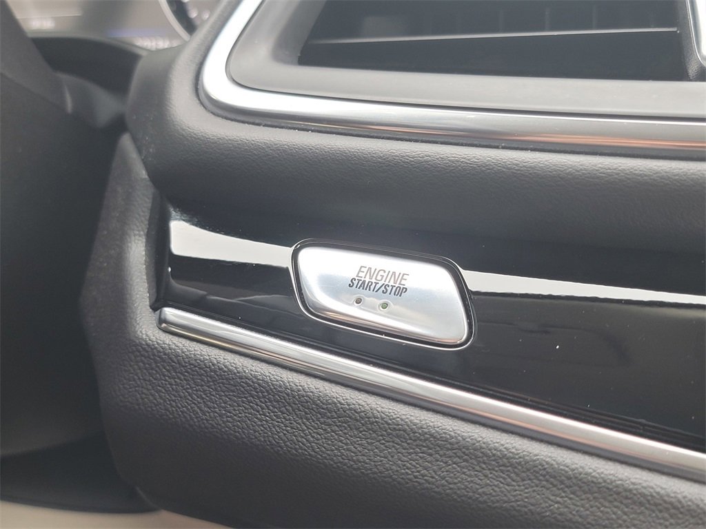 Used 2023 Buick Enclave Avenir w/ Avenir Technology Package image 33