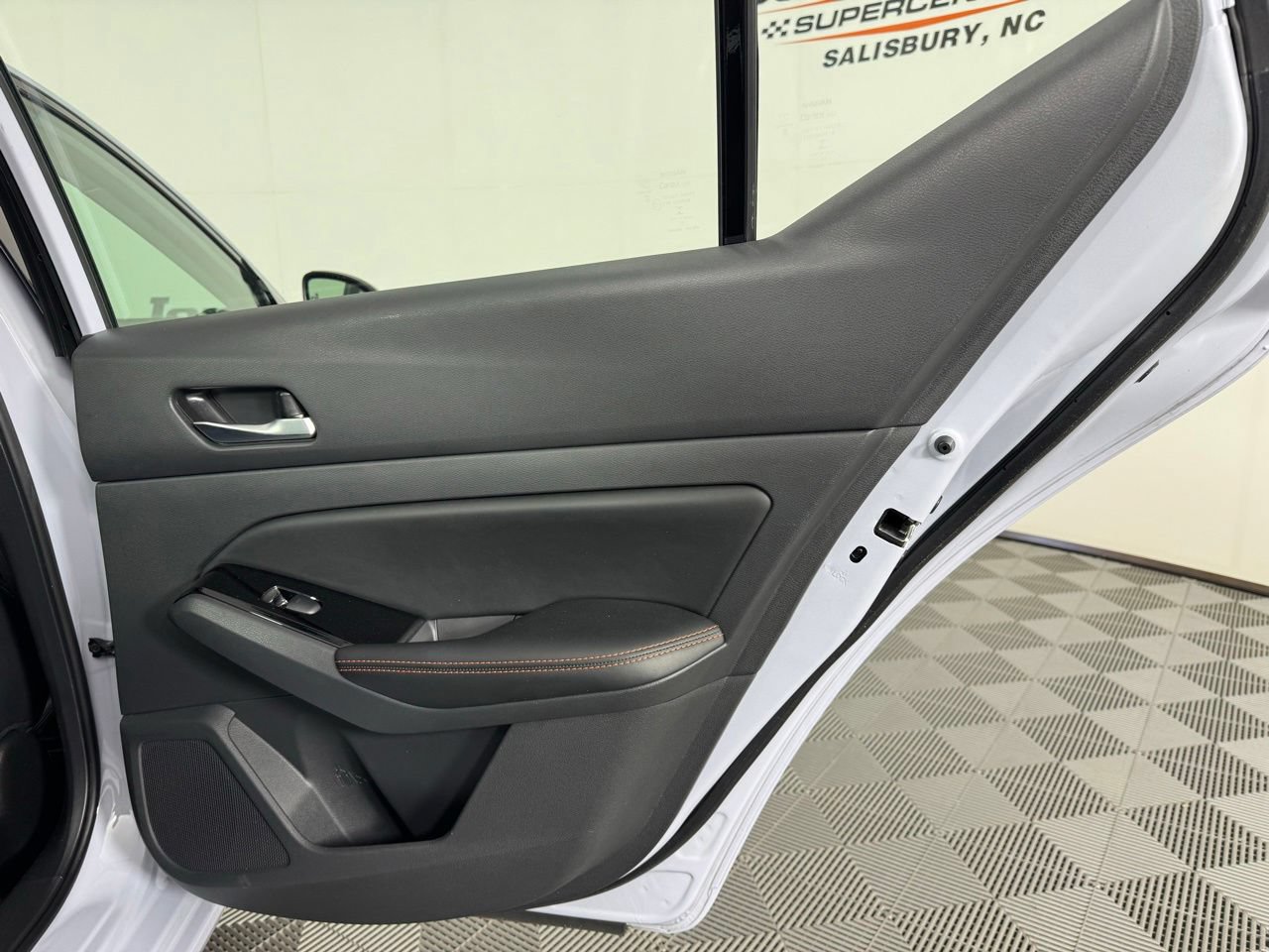Used 2025 Nissan Altima 2.5 SR AWD/4WD image 34