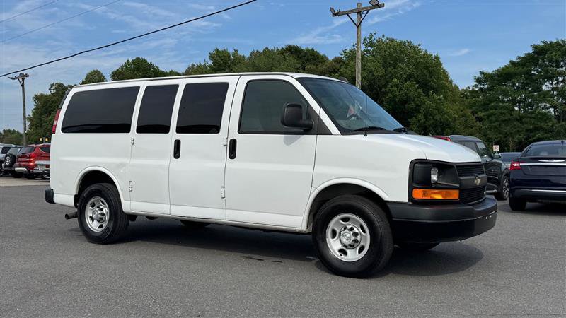 Used 2017 Chevrolet Express 2500 LS RWD image 5
