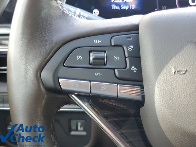 Used 2022 Cadillac Escalade Premium Luxury AWD/4WD image 24
