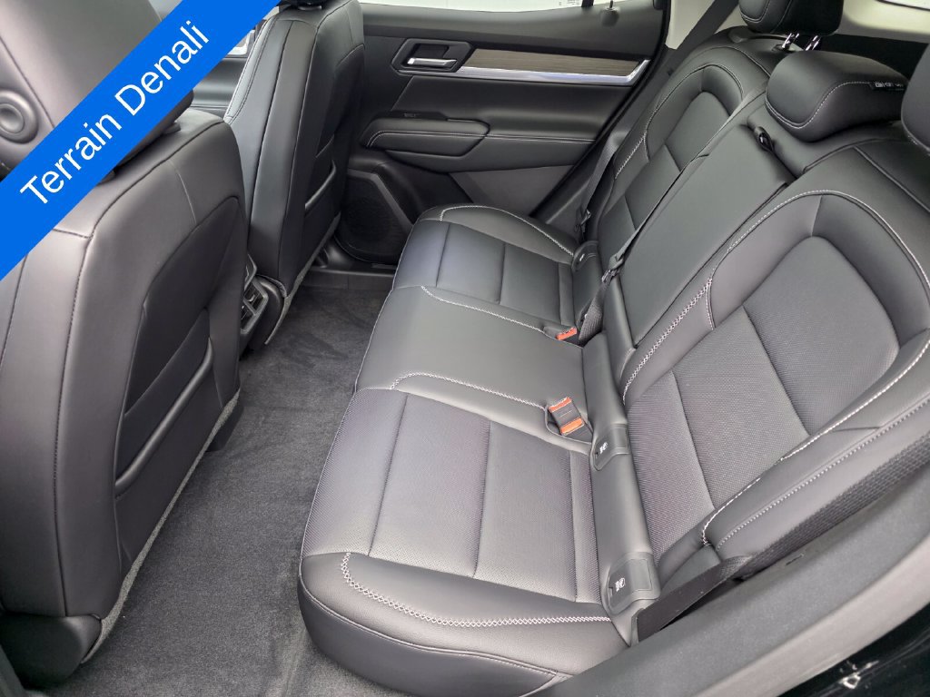 Used 2026 GMC Terrain Denali AWD/4WD image 14
