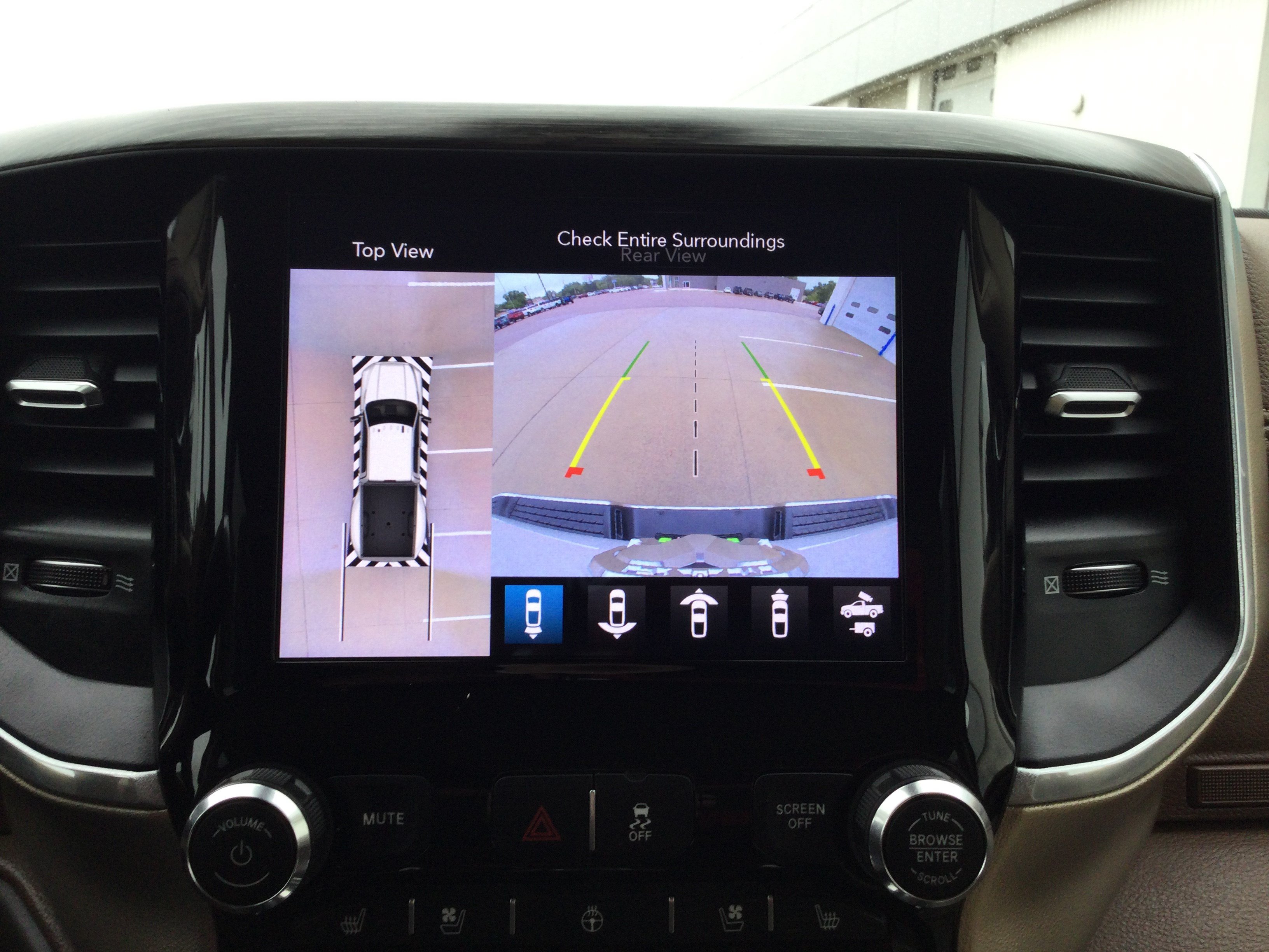 Used 2019 RAM 3500 Laramie AWD/4WD image 15