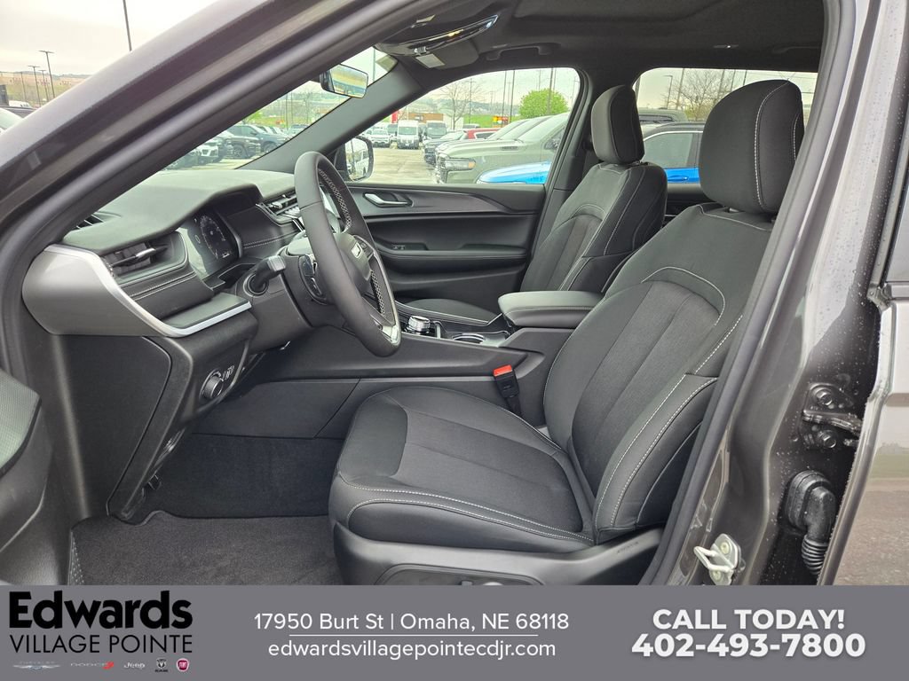 New 2026 Jeep Grand Cherokee L Laredo AWD/4WD image 13