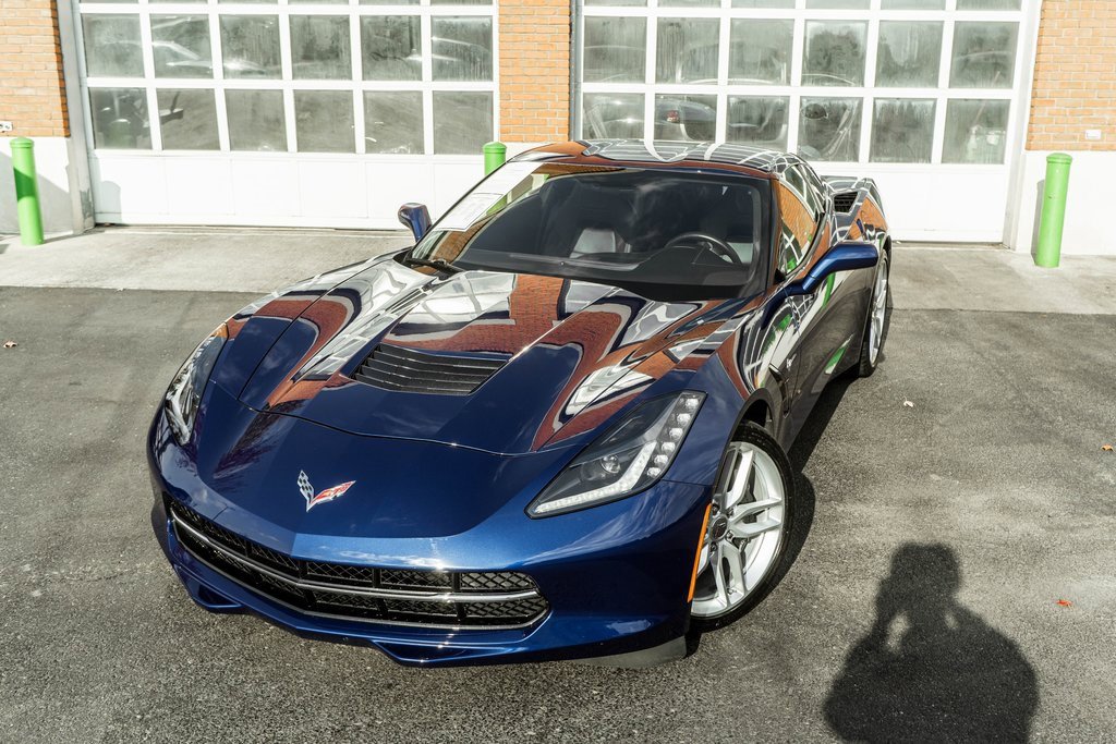 Used 2018 Chevrolet Corvette Stingray Coupe w/ Battery Protection Package image 2