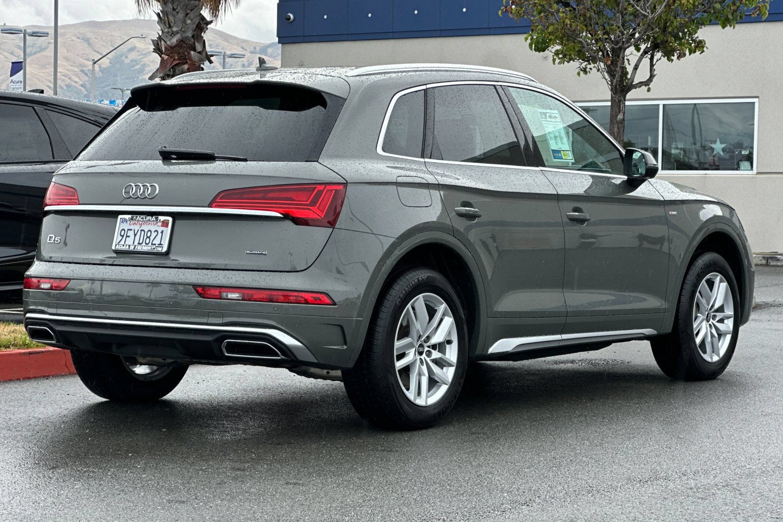 Used 2023 Audi Q5 2.0T Premium w/ Convenience Package AWD/4WD image 4
