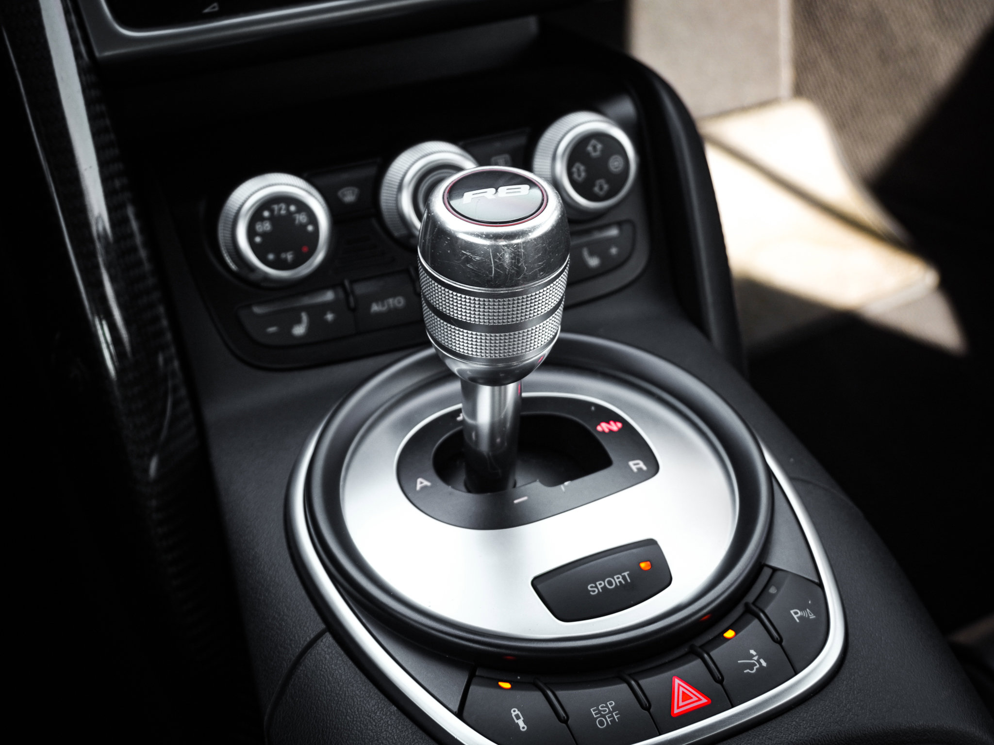 Used 2010 Audi R8 V10 image 28