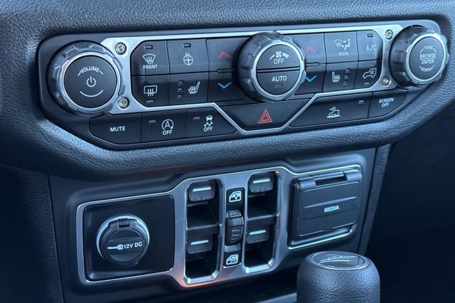 New 2025 Jeep Gladiator Sport AWD/4WD image 20