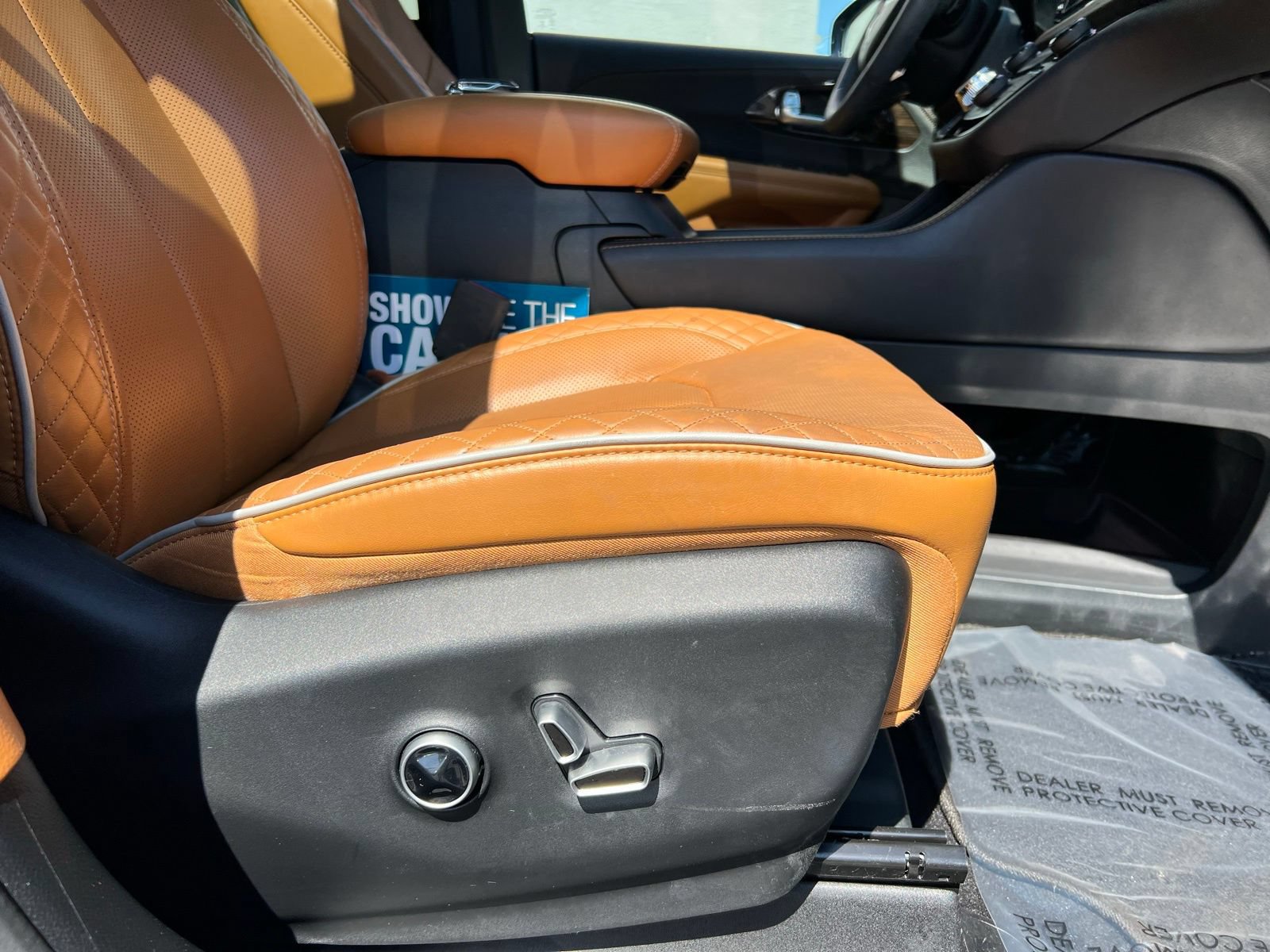 Used 2023 Chrysler Pacifica Pinnacle FWD image 81