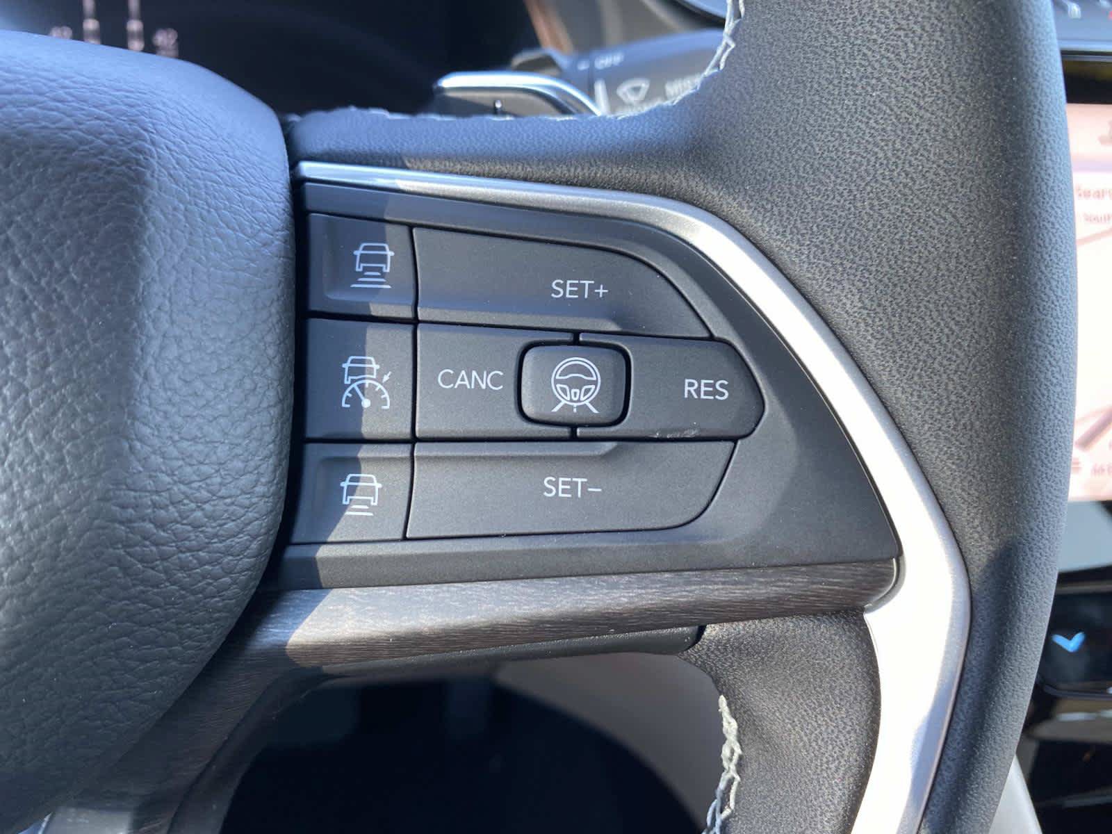 New 2027 Jeep Grand Cherokee L Limited AWD/4WD image 16
