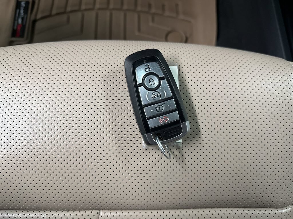 Used 2023 Ford Expedition Max XLT AWD/4WD image 40