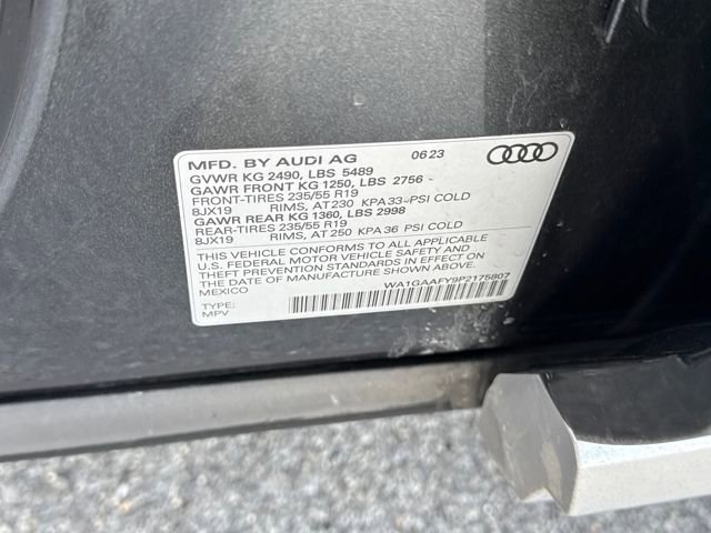 Used 2023 Audi Q5 2.0T Premium w/ Convenience Package image 27