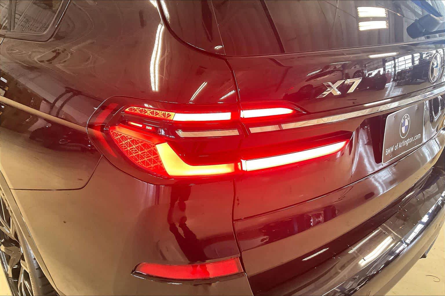 Used 2023 BMW X7 xDrive40i w/ M Sport Package AWD/4WD image 26