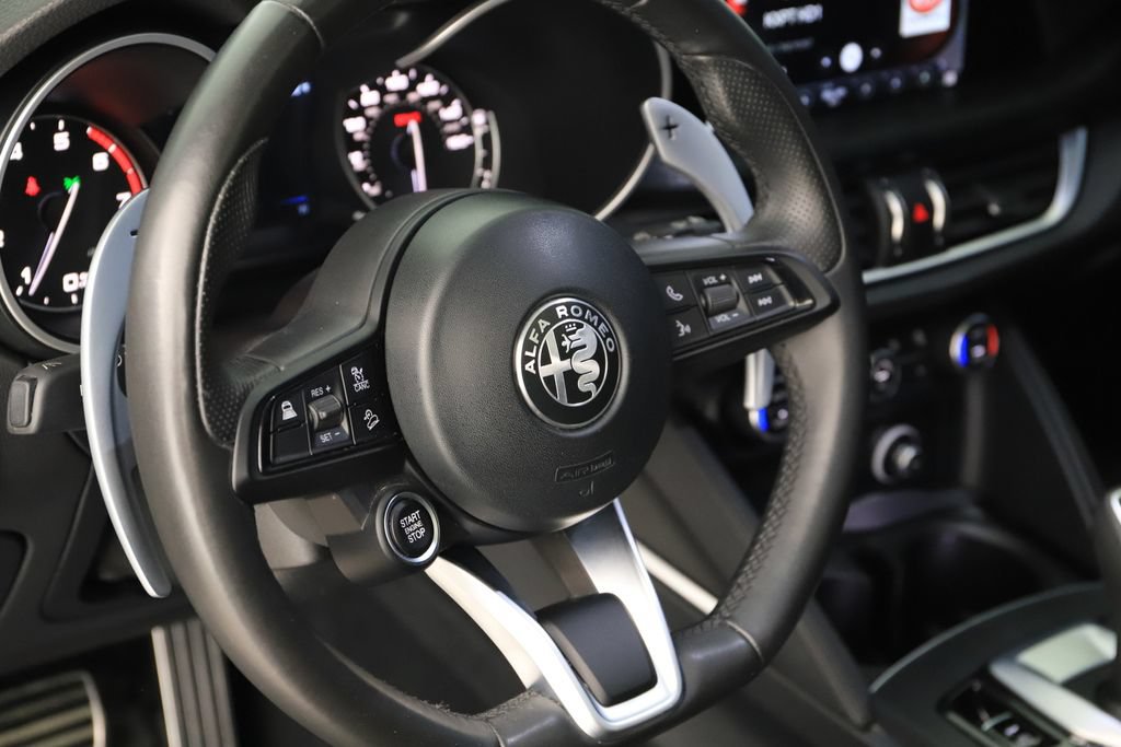 Used 2023 Alfa Romeo Stelvio Sprint RWD image 16