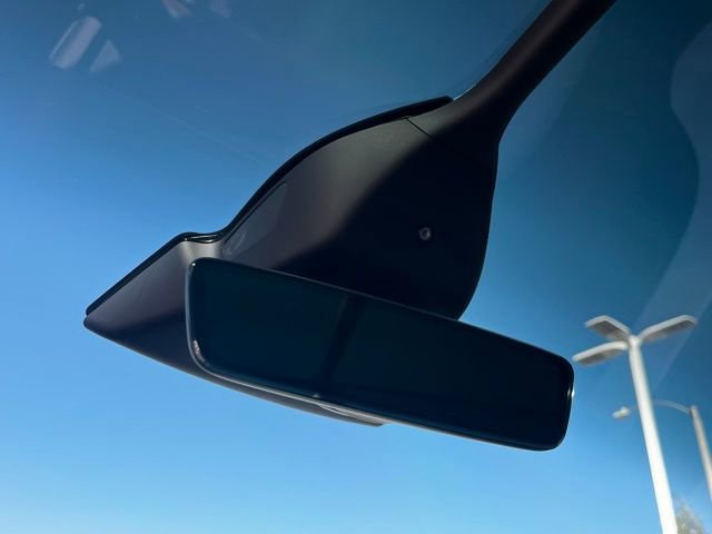 Used 2023 Tesla Model X image 27