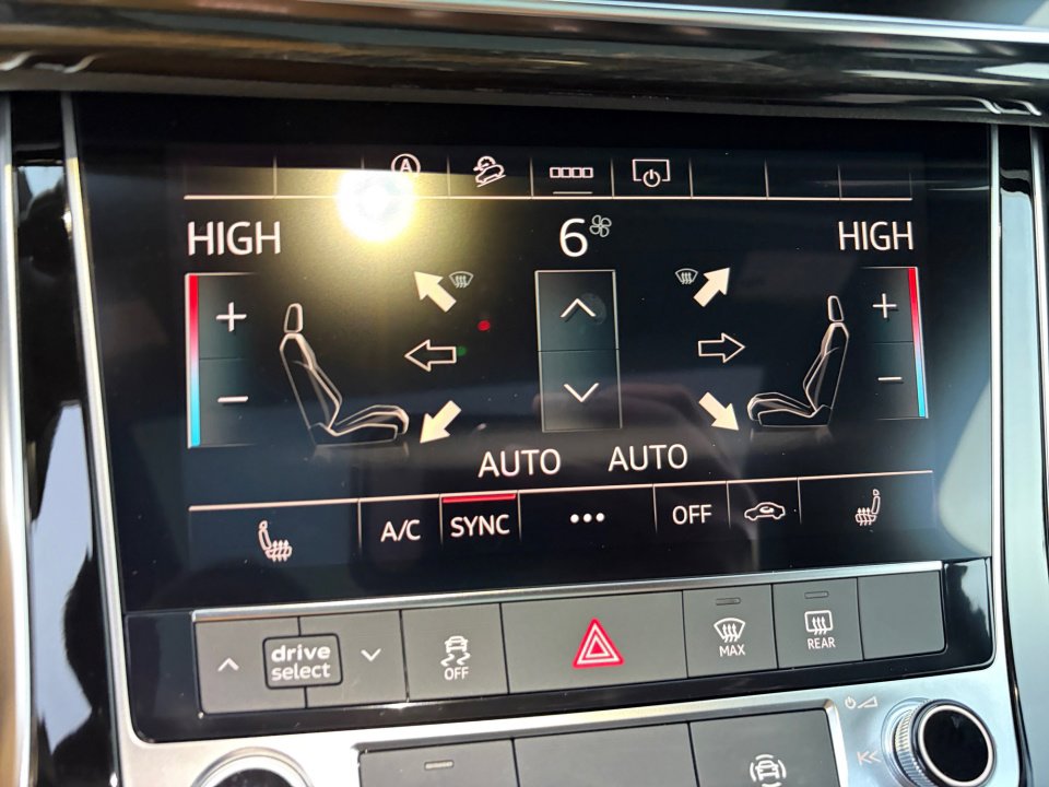 Used 2025 Audi Q7 2.0T Premium w/ Convenience Package image 18