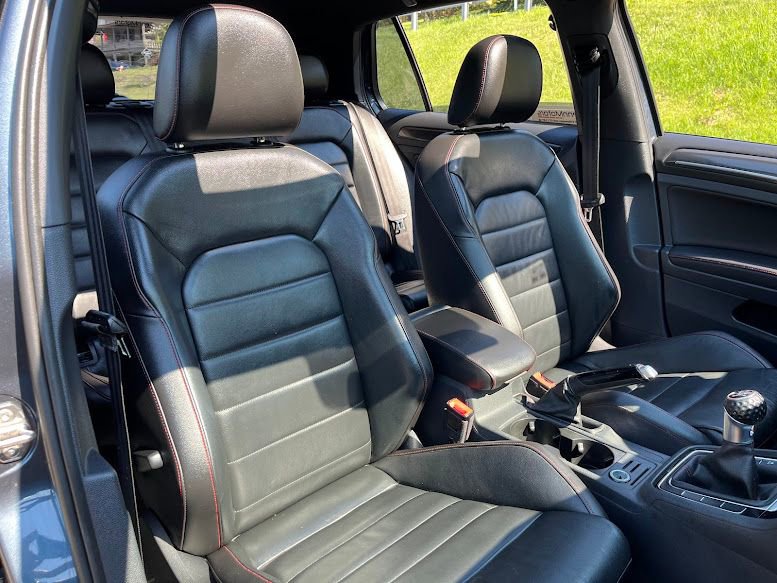 Used 2019 Volkswagen GTI SE FWD image 39