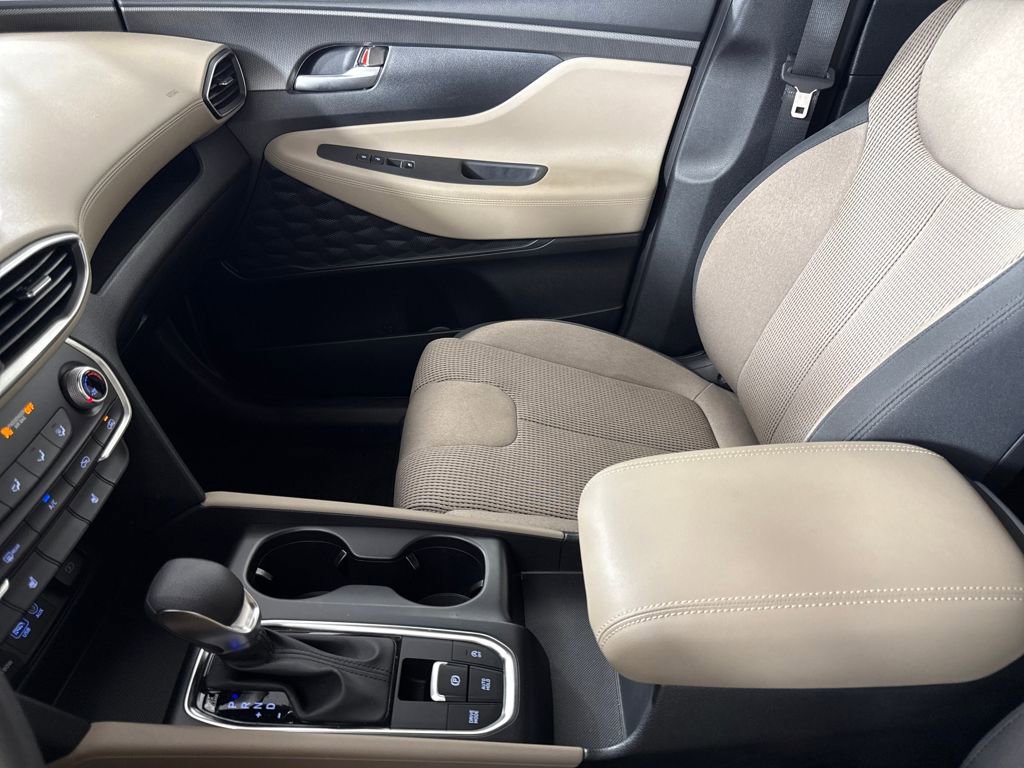 Used 2019 Hyundai Santa Fe SEL image 19