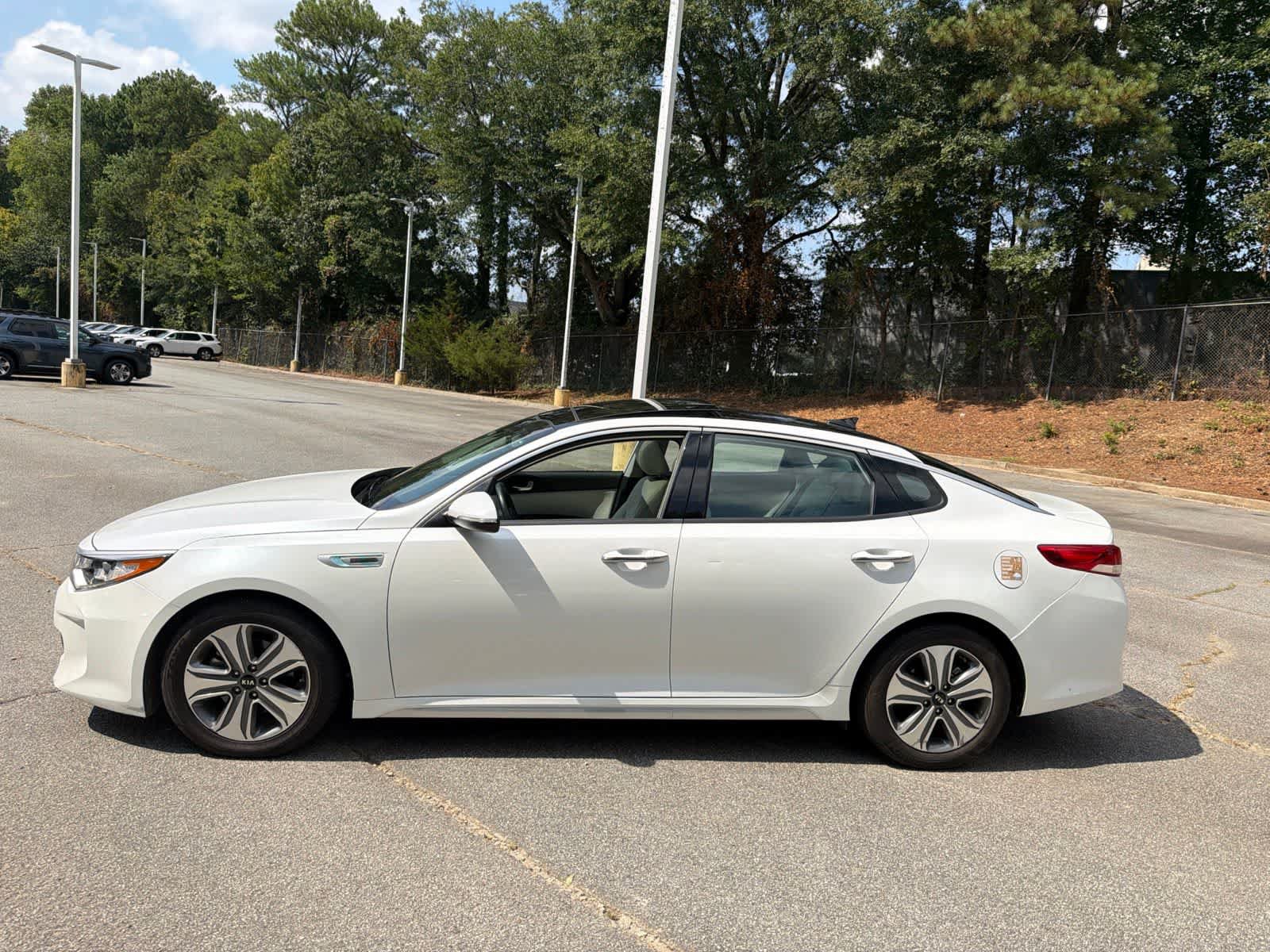 Used 2017 Kia Optima EX w/ Technology Package FWD image 7