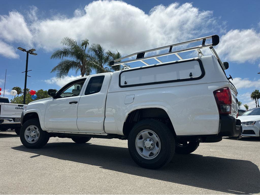 Used 2023 Toyota Tacoma SR RWD image 3