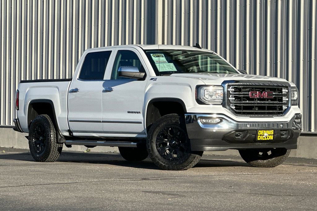 Used 2018 GMC Sierra 1500 SLT w/ SLT Premium Package image 2