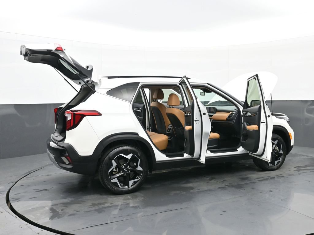 Used 2024 Kia Seltos EX image 56