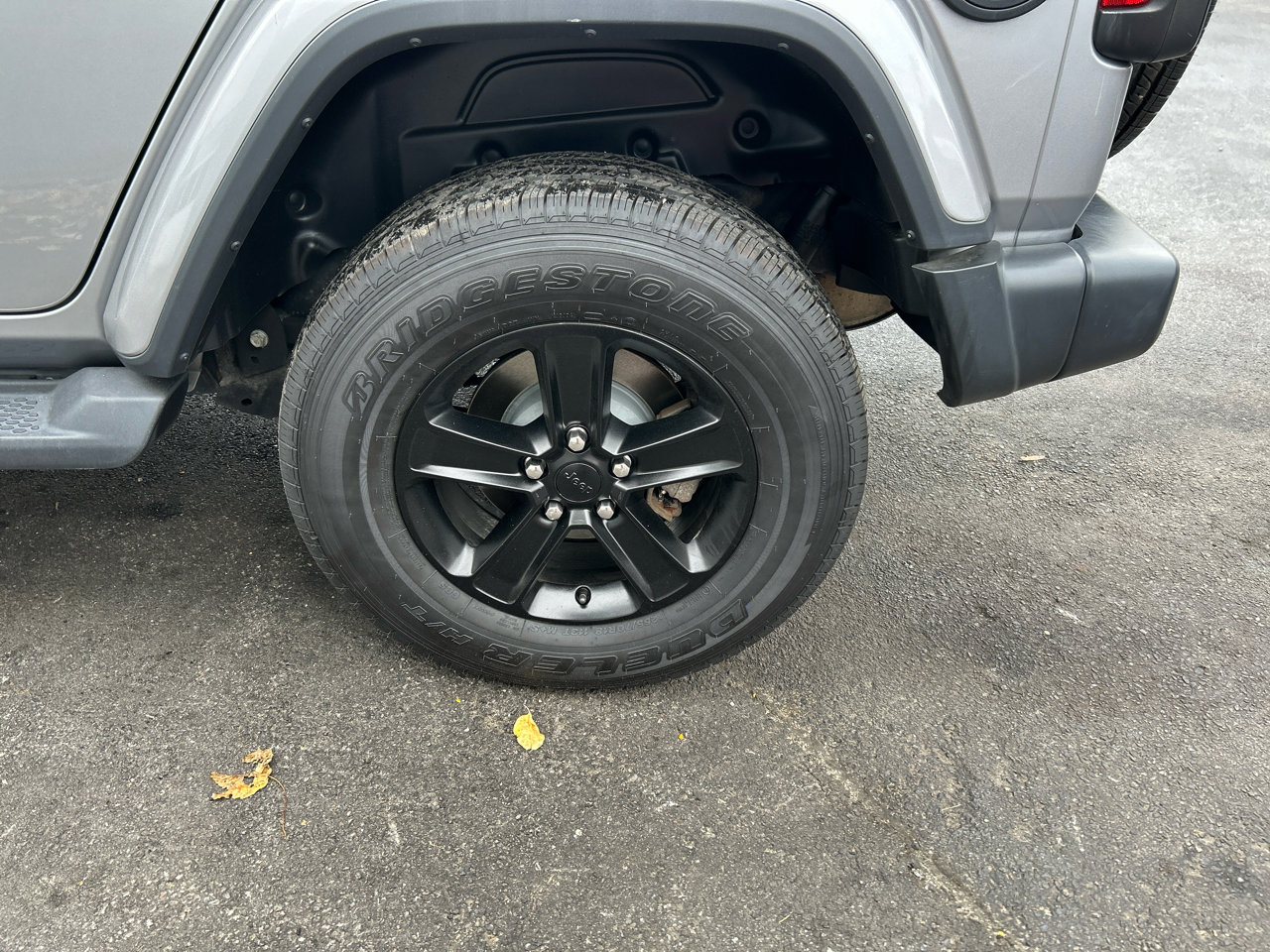 Used 2020 Jeep Wrangler Unlimited Sahara image 16