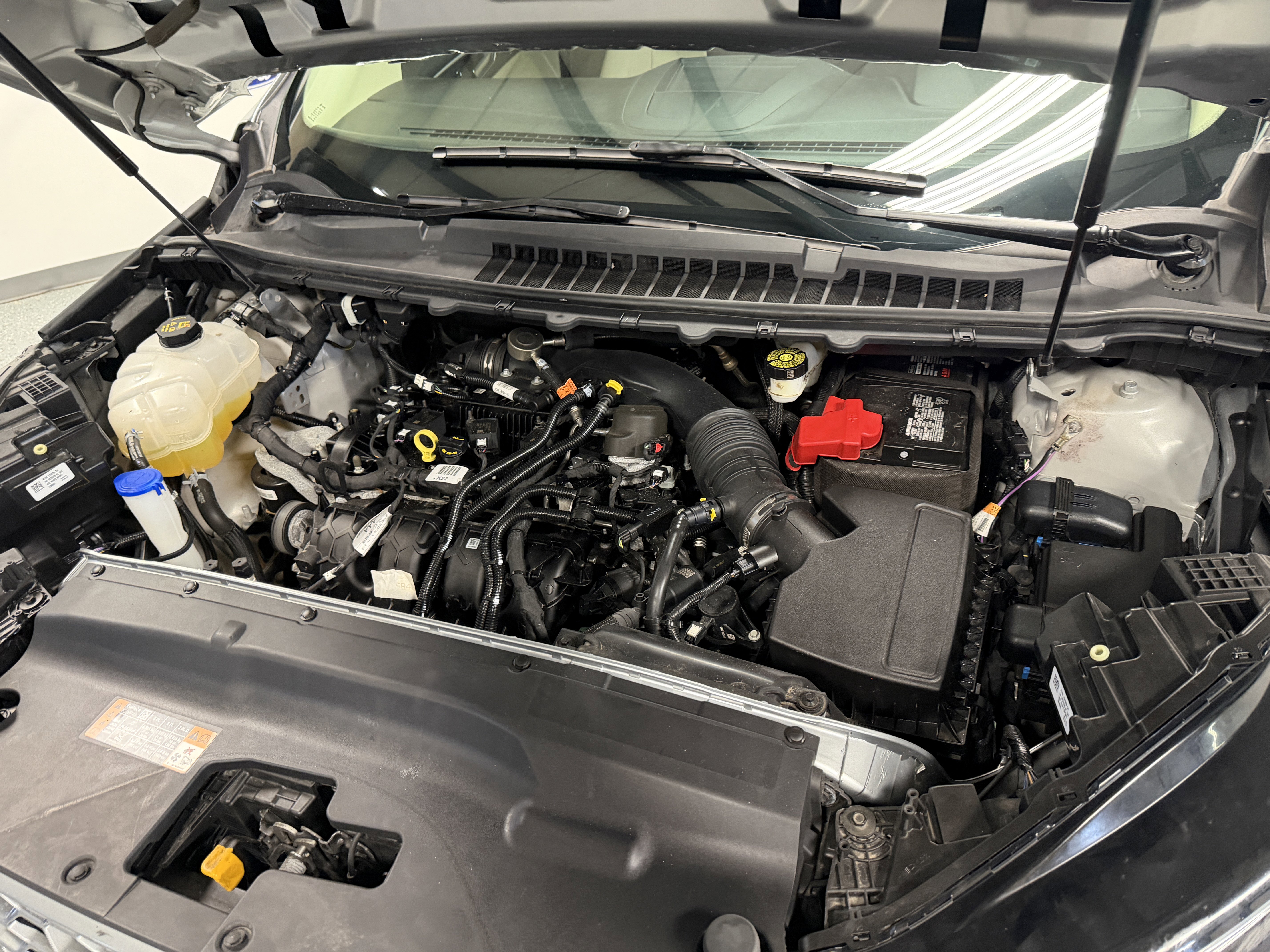 Used 2024 Ford Edge SEL AWD/4WD image 30