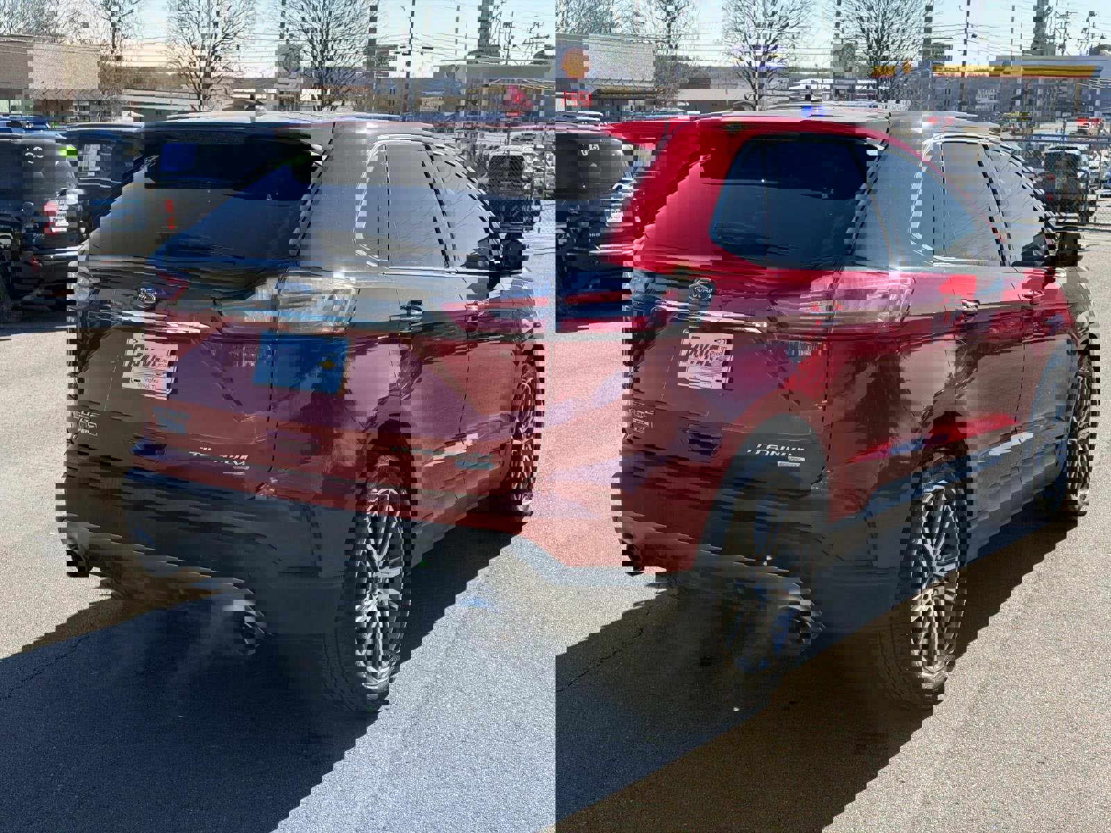 Used 2020 Ford Edge Titanium image 19