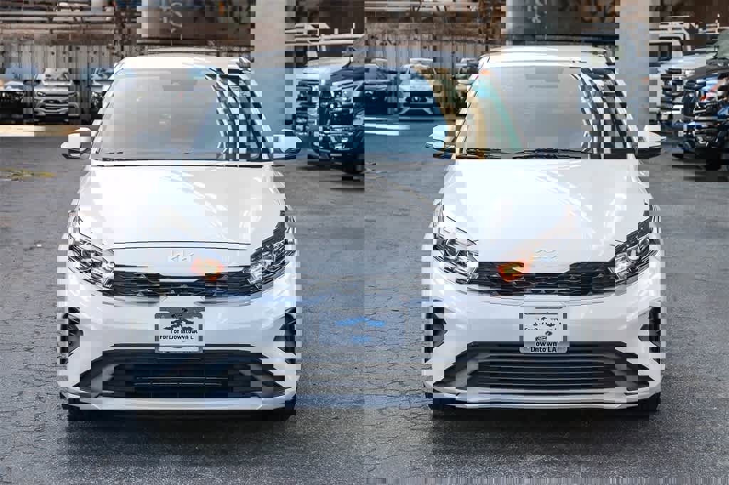 Used 2023 Kia Forte LXS w/ LXS Technology Package image 2