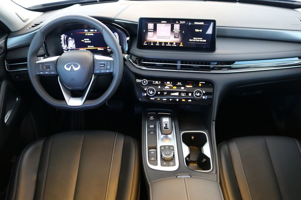 Certified 2025 INFINITI QX60 Luxe w/ Vision Package image 20