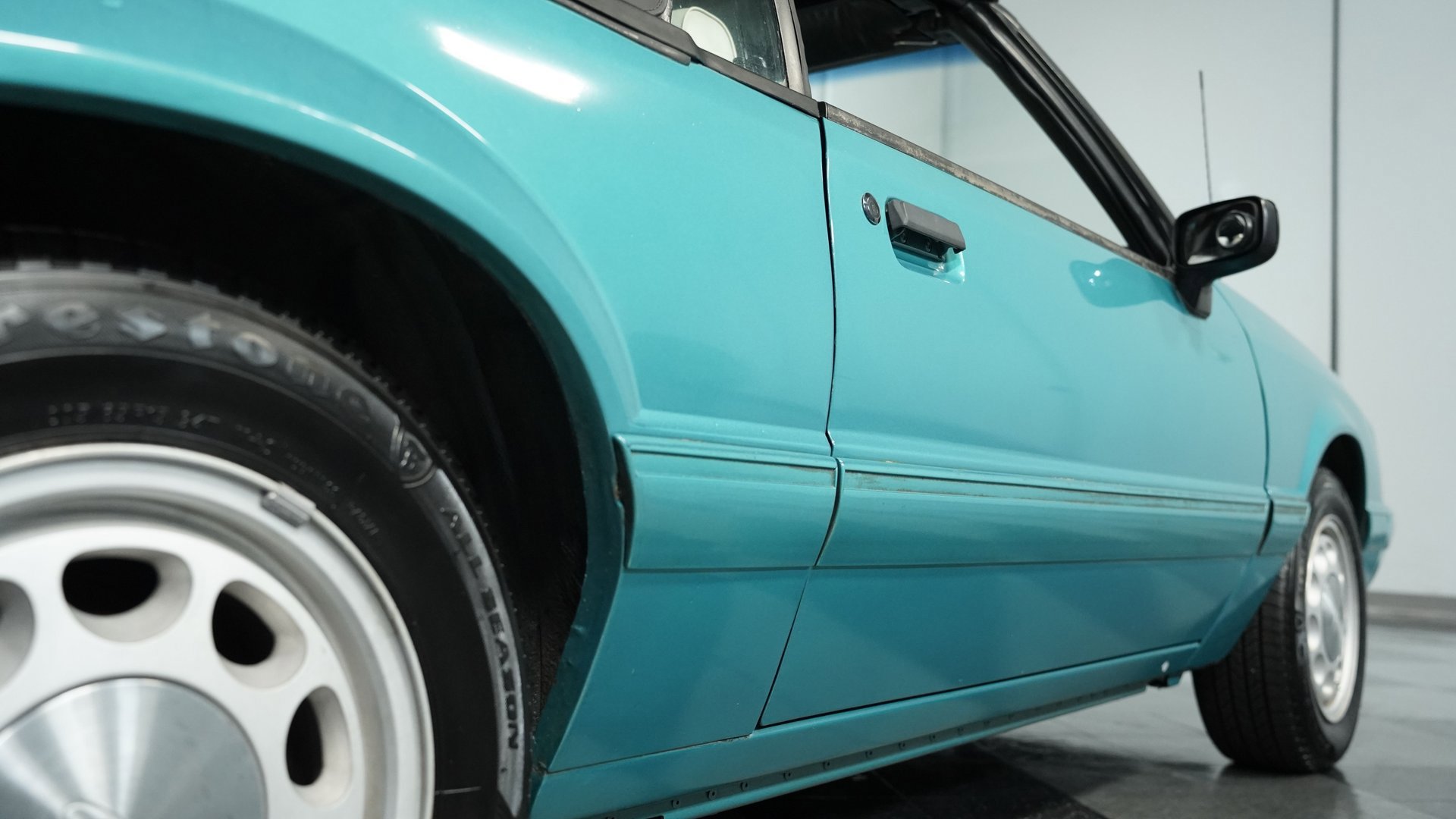 Used 1992 Ford Mustang LX image 22