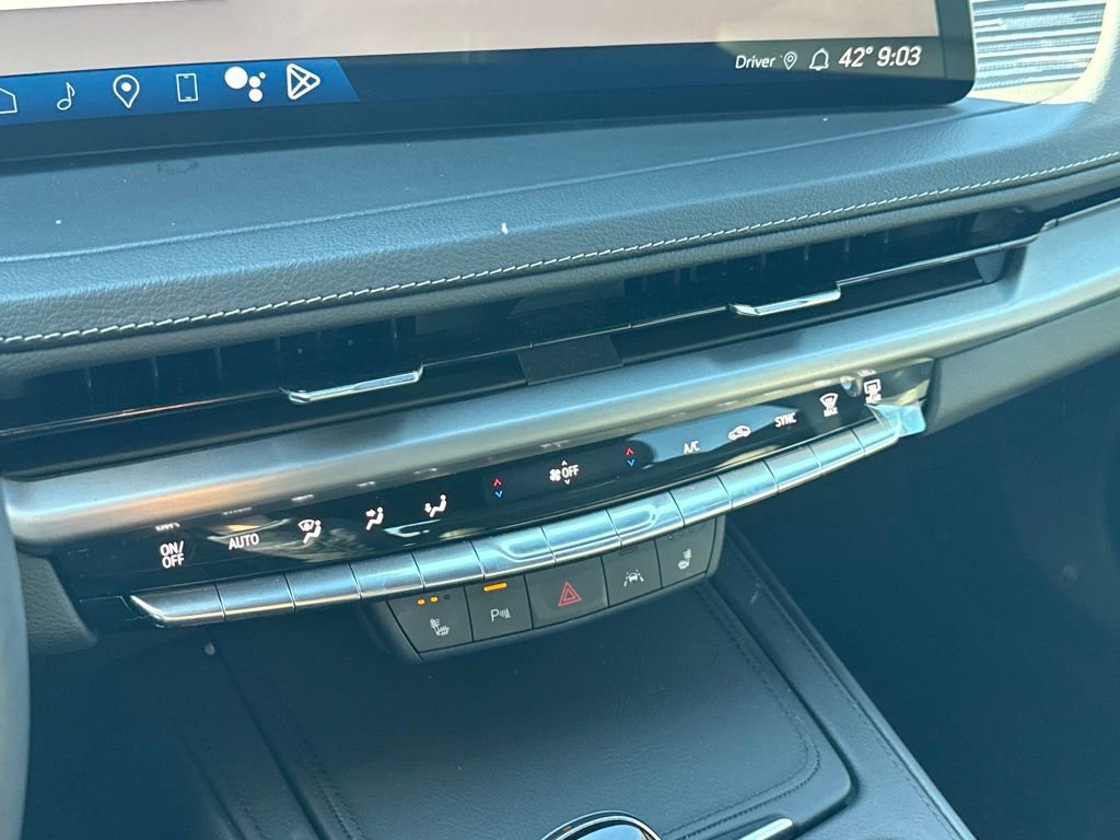 Certified 2024 Cadillac XT4 Premium Luxury w/ Cold Weather Package FWD image 10