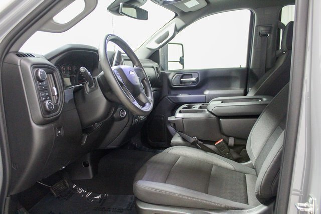 Used 2024 Chevrolet Silverado 2500 Custom w/ Custom Value Package image 8