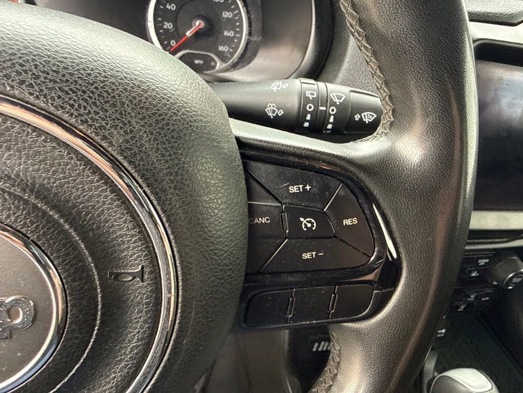 Used 2022 Jeep Renegade Altitude AWD/4WD image 15