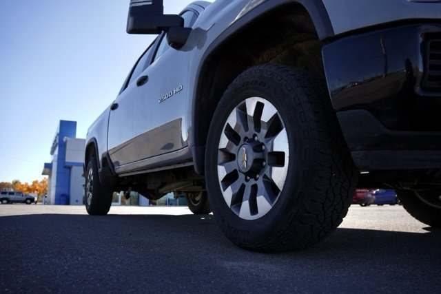 Used 2024 Chevrolet Silverado 2500 Custom w/ Custom Convenience Package image 14