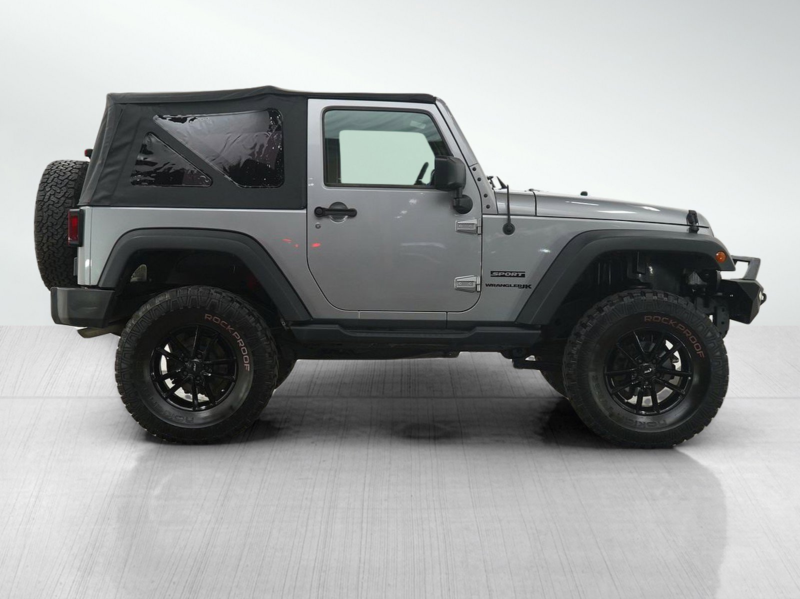 Used 2018 Jeep Wrangler Sport image 7