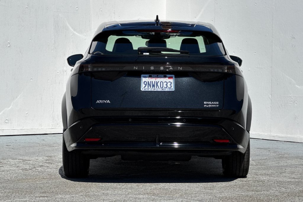 Used 2024 Nissan Ariya AWD image 4