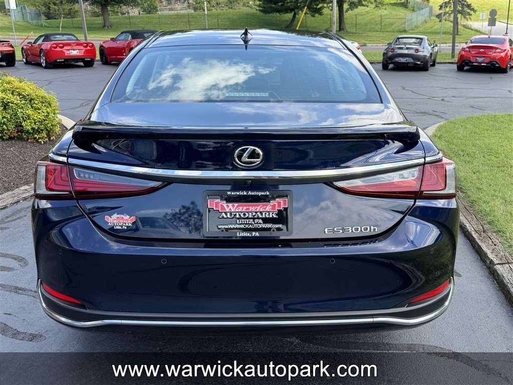 Used 2023 Lexus ES 300h Ultra Luxury w/ Accessory Package (Z1) FWD image 16