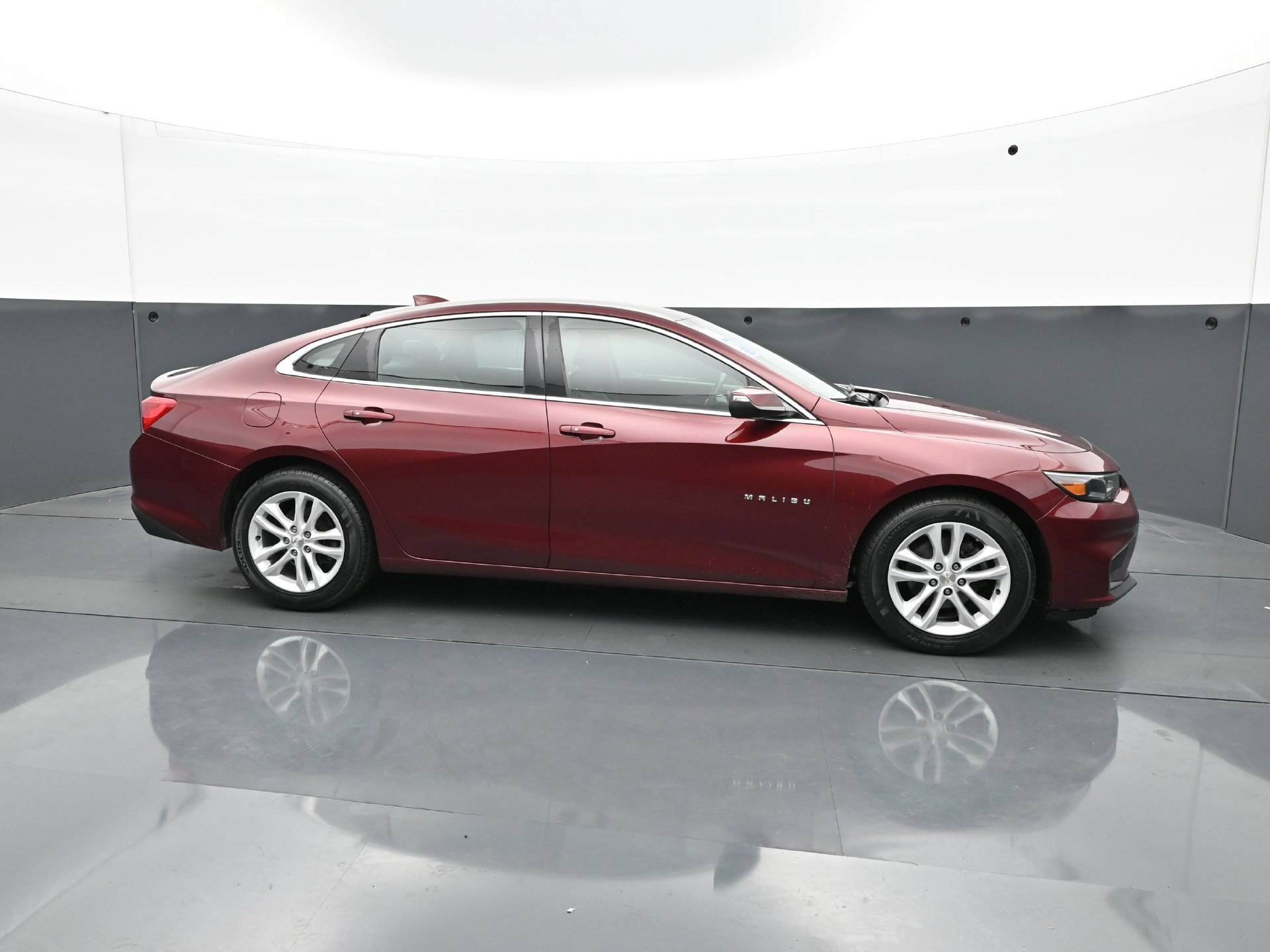 Used 2016 Chevrolet Malibu LT FWD image 8