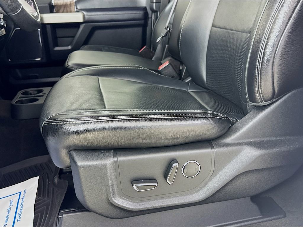 Used 2017 Ford F250 Lariat w/ Chrome Package image 25