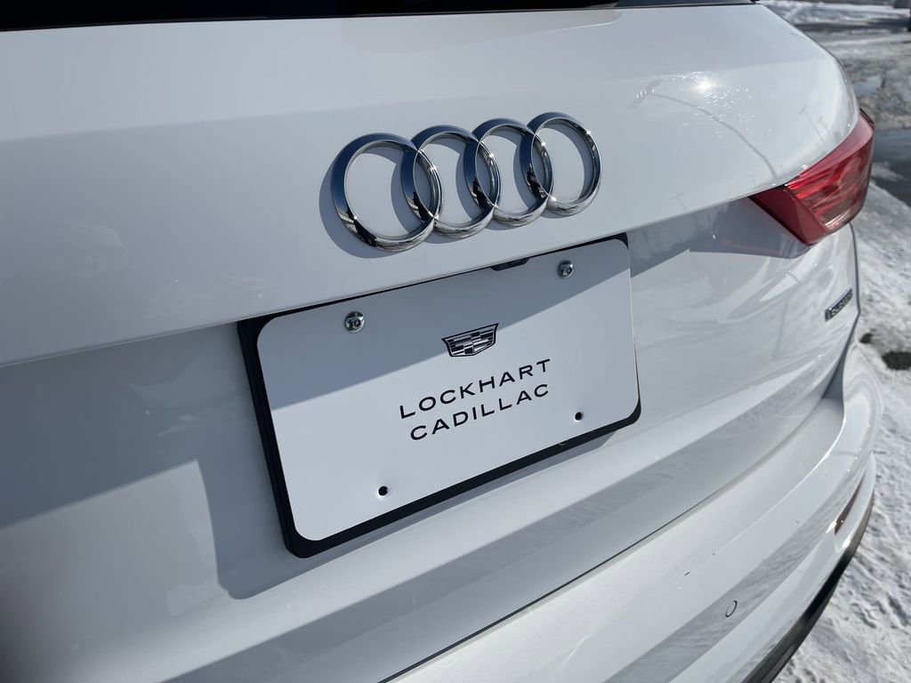 Used 2025 Audi Q3 2.0T Premium image 14