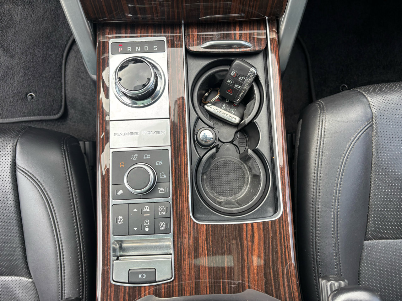 Used 2017 Land Rover Range Rover HSE image 22