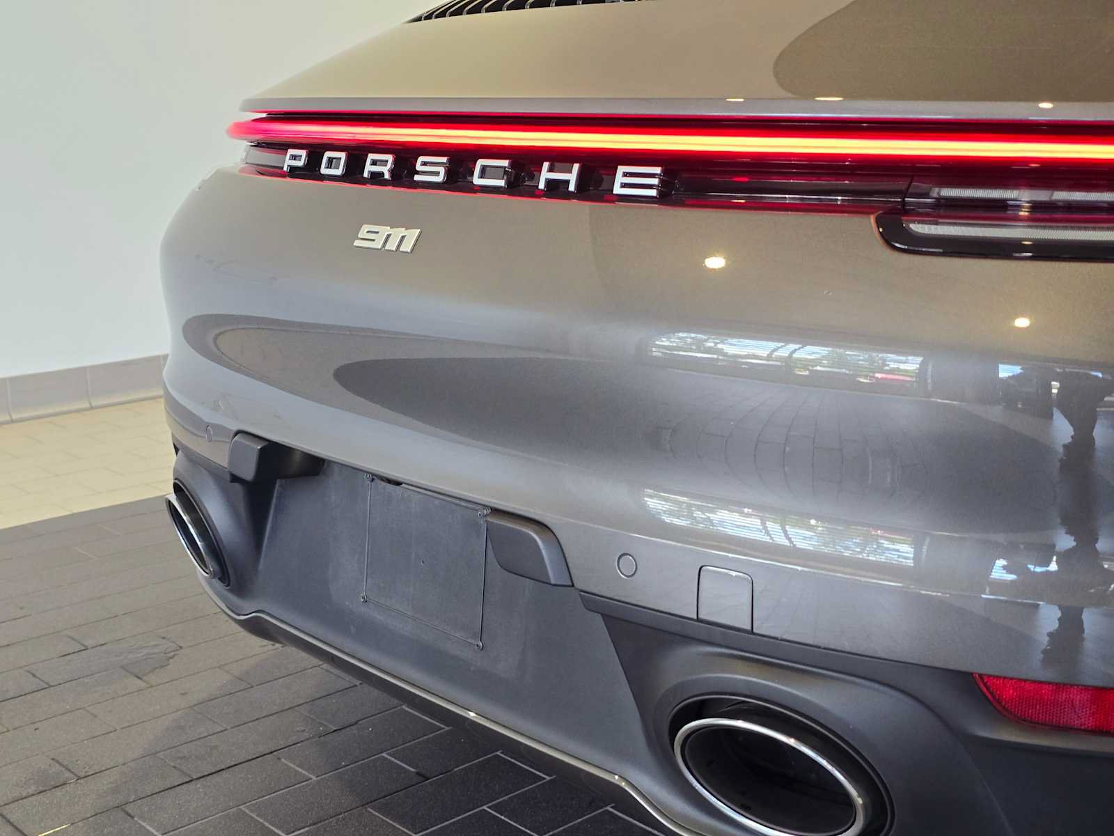Used 2024 Porsche 911 Carrera S w/ Sport Package RWD image 15