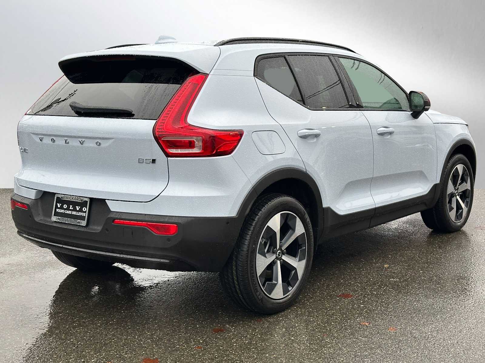 New 2026 Volvo XC40 B5 Plus w/ Protection Package Premier image 3