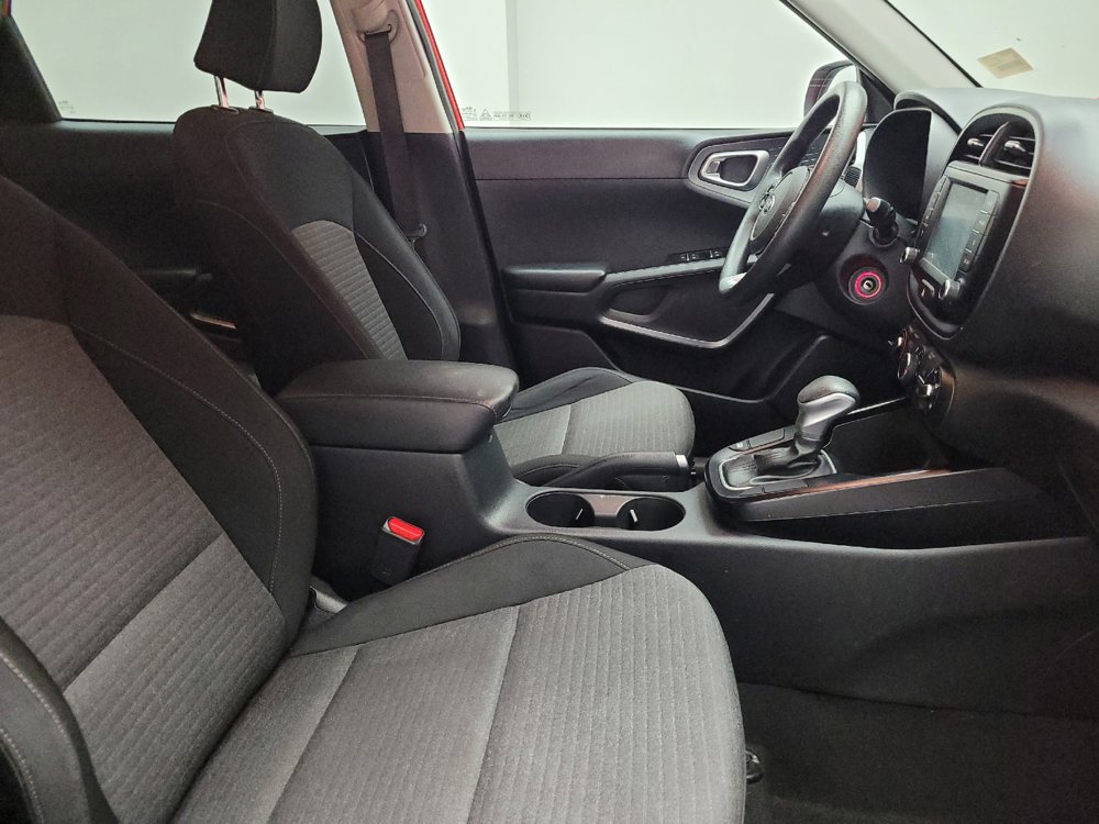 Used 2020 Kia Soul S FWD image 21